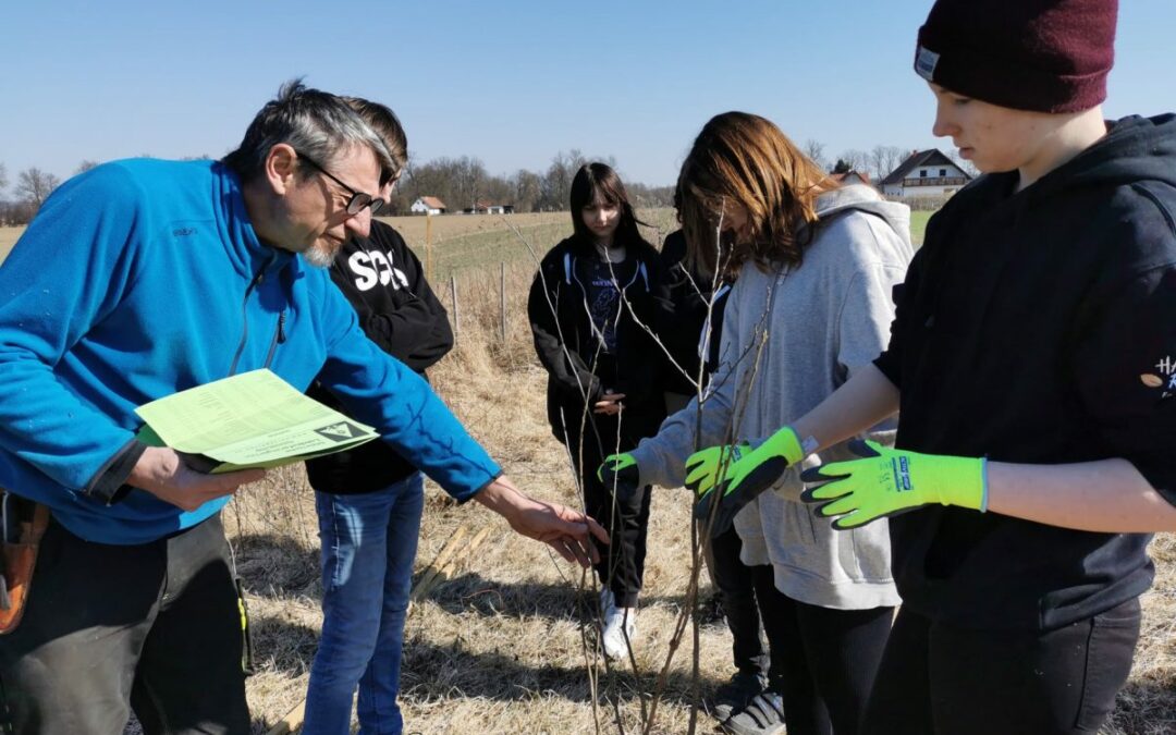 Planting trees for the 5-country Biosphere Reserve